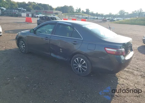 2007 Toyota Camry Ce/Le/Xle/Se z USA, uszkodzony, nr VIN 4T1BE46K87U036012